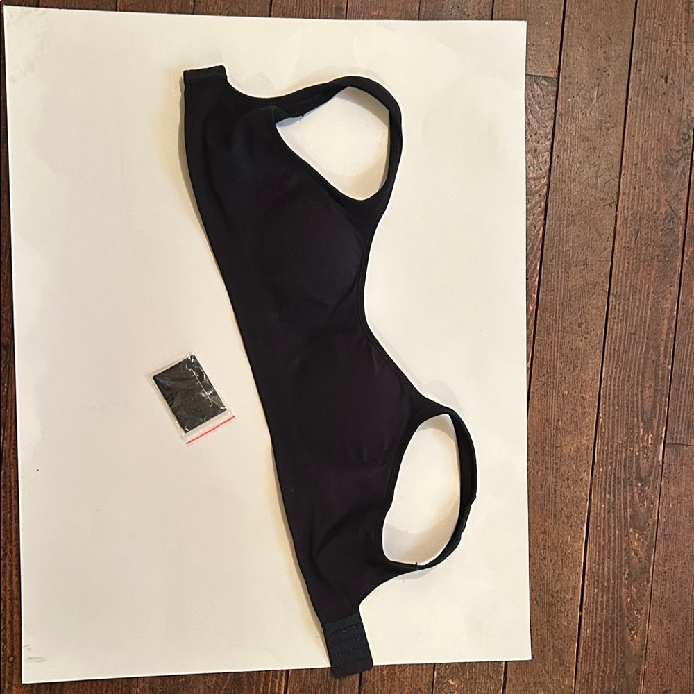 Seamless Black Women's Comfort Bra